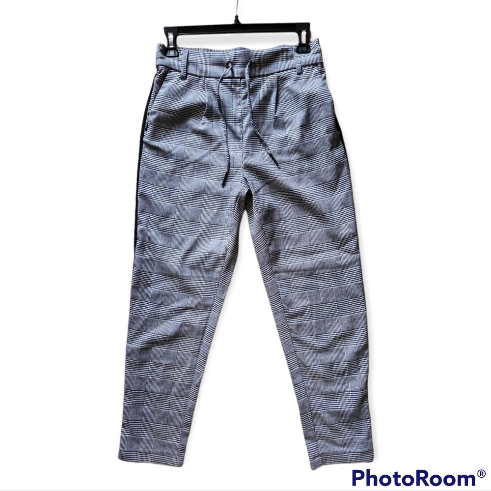 🔴ONLY Checkard Capri